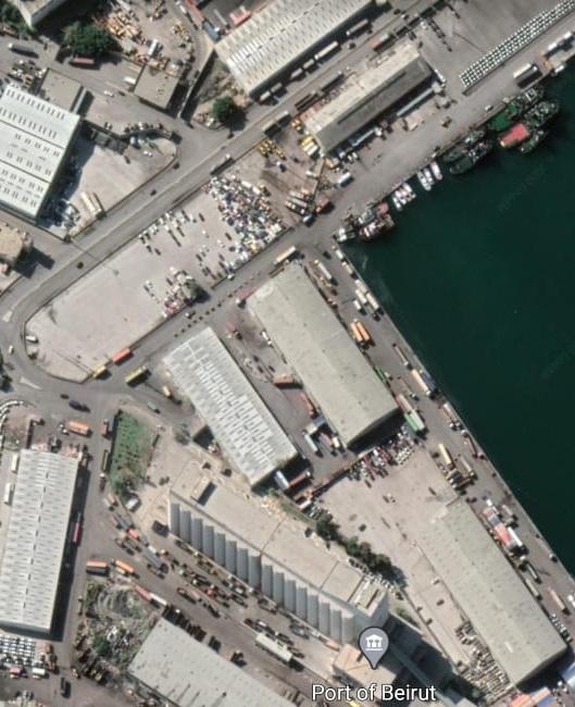 Zona portuária de Beirute antes da explosão