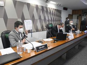 Vice-presidente da CPI da Covid, Randolfe Rodrigues (Rede-AP); presidente da comissão Omar Aziz (PSD-AM); relator da CPI Renan Calheiros (MDB-AL).