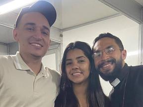 Padre Maciel encontrou João Gomes e Ary Mirelle em evento no Ceará