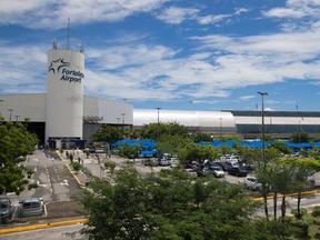 Fachada do terminal do Aeroporto de Fortaleza