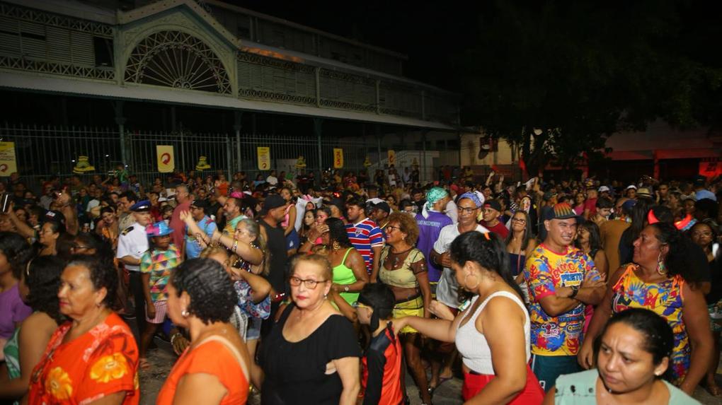 Mercado da Aerolândia voltou a ser polo oficial do Ciclo Carnavalesco da Prefeitura em 2024