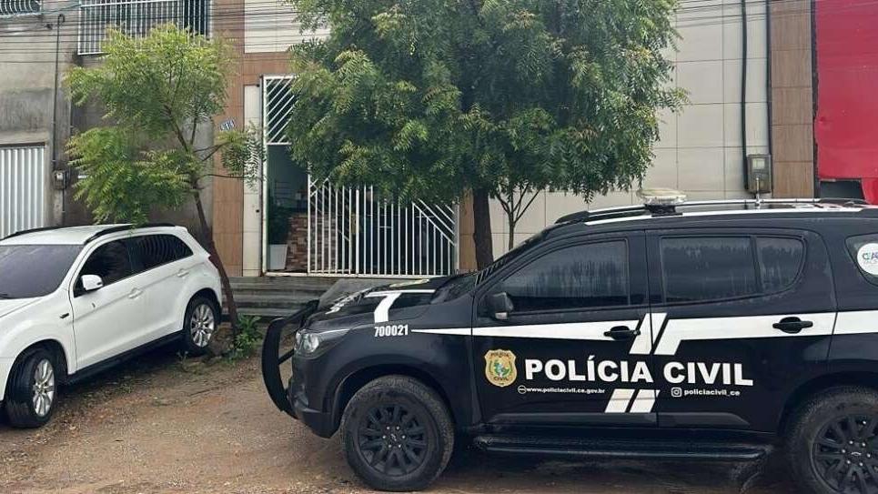 Operação Exaurimento cumpriu ordens judiciais contra os PMs nos bairros Cambeba e Cidade dos Funcionários, em Fortaleza