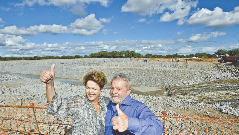 Dilma e Lula estiveram juntos em Pernambuco para visitar obras da transposição do Rio São Francisco 