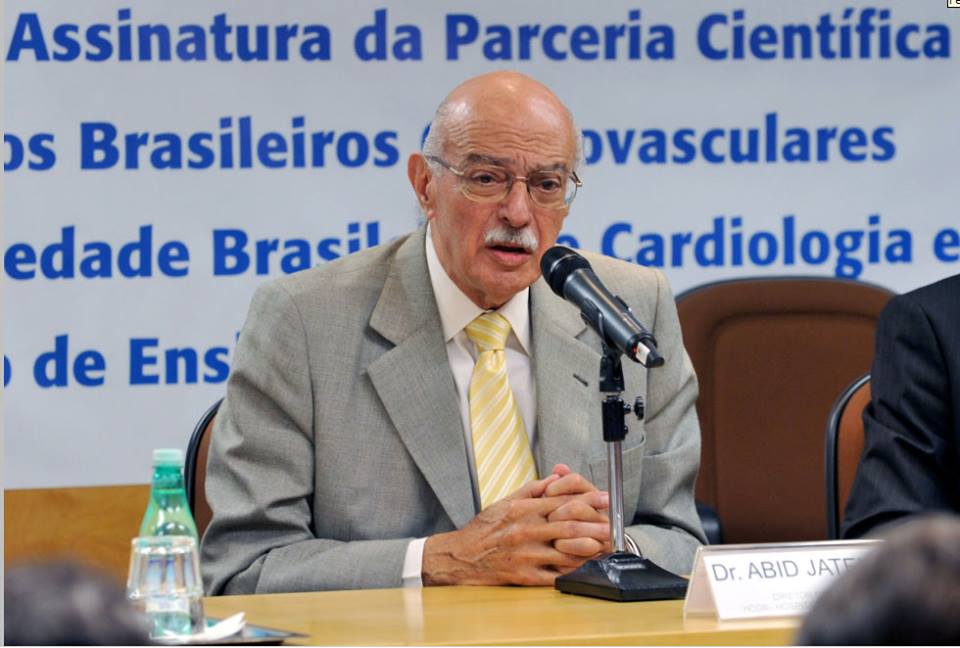 O cardiologista havia sido internado em setembro no hospital após sofrer um infarto agudo do miocárdio. 