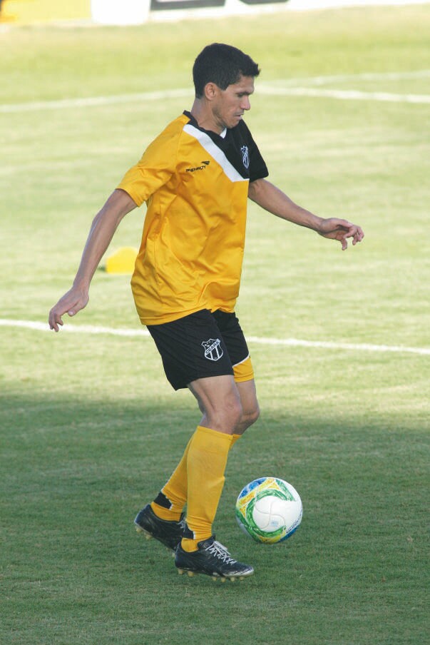 O atacante Magno Alves foi artilheiro do Ceará em 2014 com 38 gols 