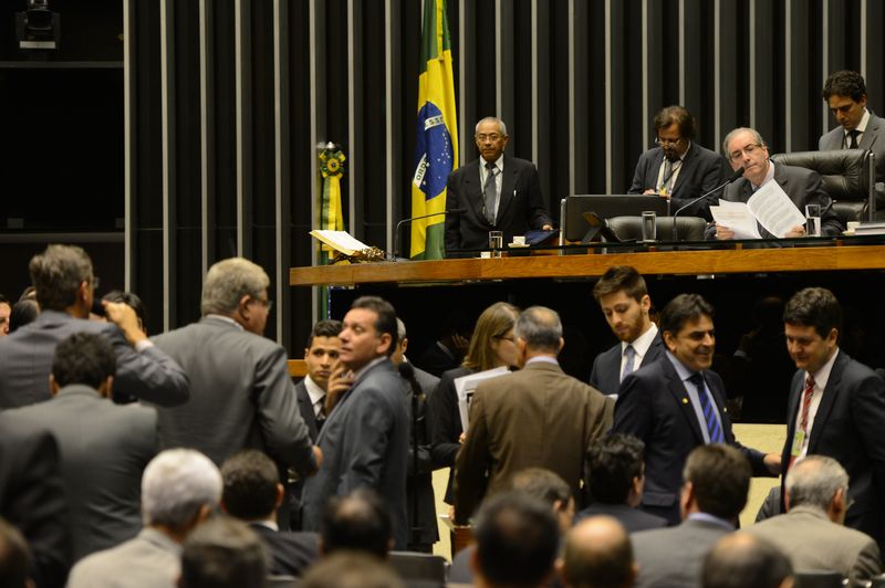 Até o momento, o presidente da Câmara Eduardo Cunha não se manifestou sobre o assunto