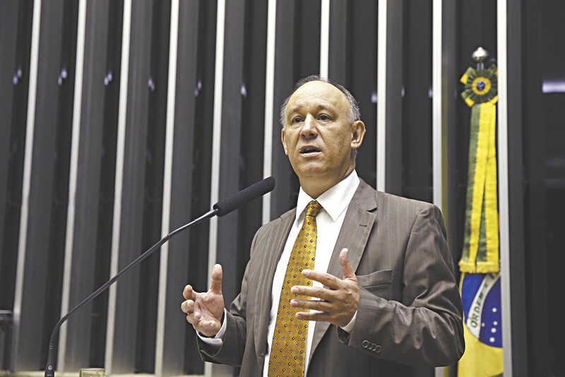 Pepe Vargas pediu cautela no debate sobre o aumento do tempo de internação 