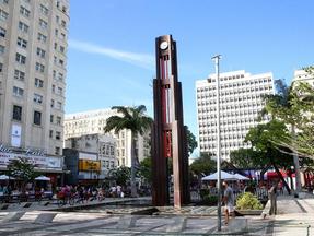 Movimentação na Praça do Ferreira