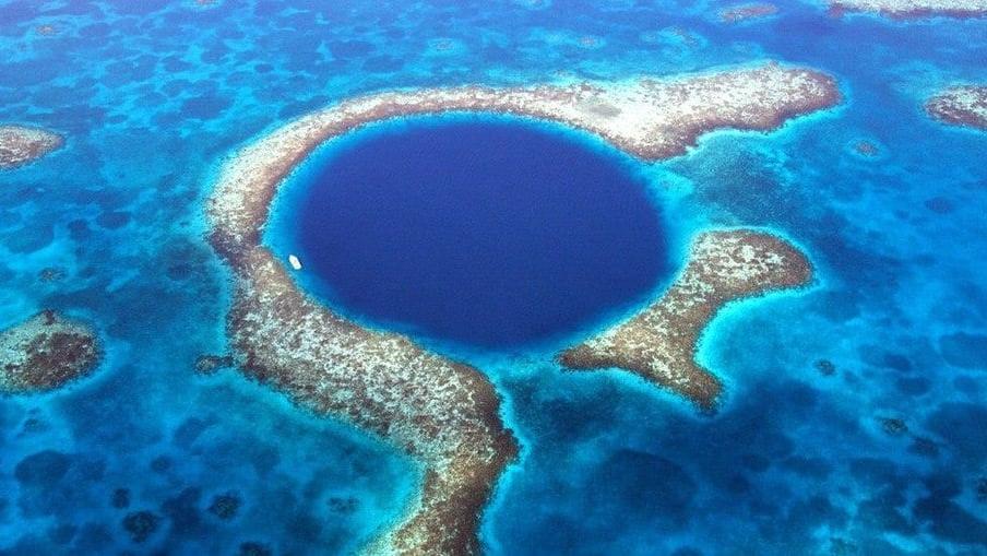Cientistas descobrem buraco azul mais profundo do mundo no México, o Taam-Ja'