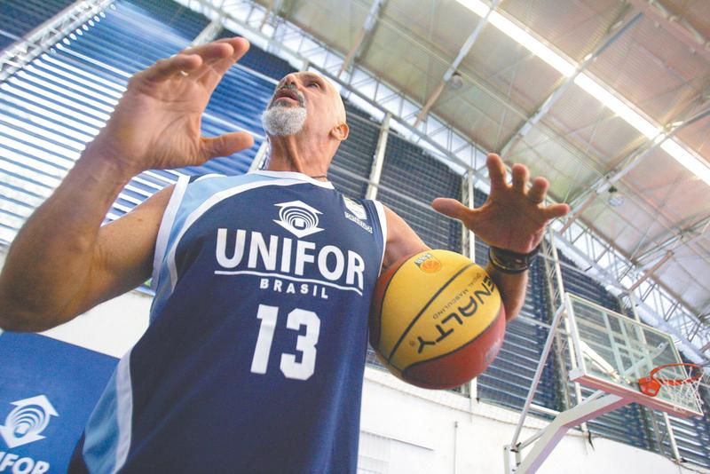 Dominando o garrafão há cinco décadas - Jogada - Diário do Nordeste
