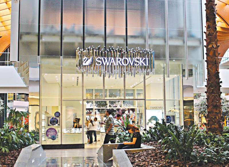 Swarovski aplica R$ 1,5 mi em lojas na Capital - Negócios - Diário
