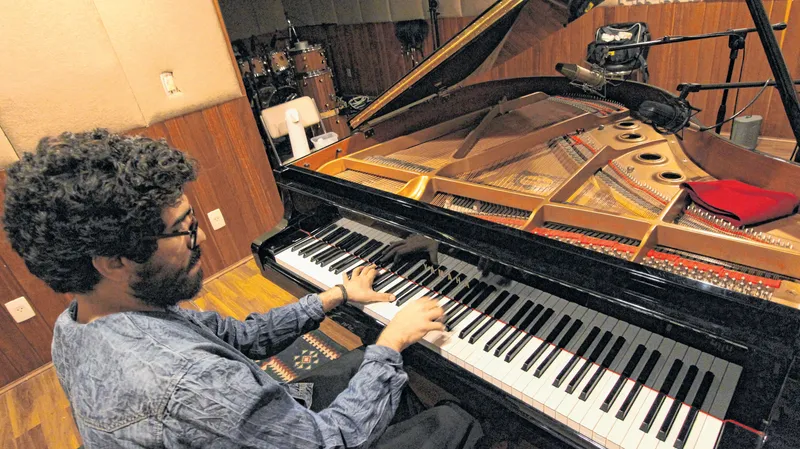 O jovem pianista Thiago Almeida: 