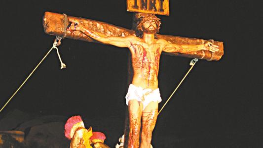 Encenação da Paixão de Cristo de Sertaneja acontece nesta sexta