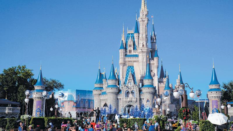 Disney corta 28 mil empregos nos EUA devido à pandemia - Negócios - Diário  do Nordeste