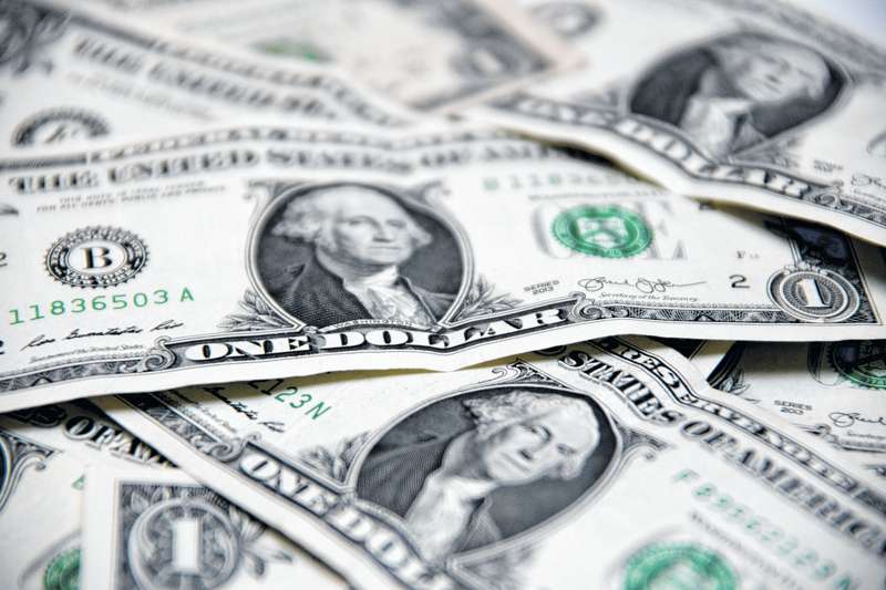 Dólar cai para R$ 4,16; Bovespa avança 0,99% - Negócios - Diário do