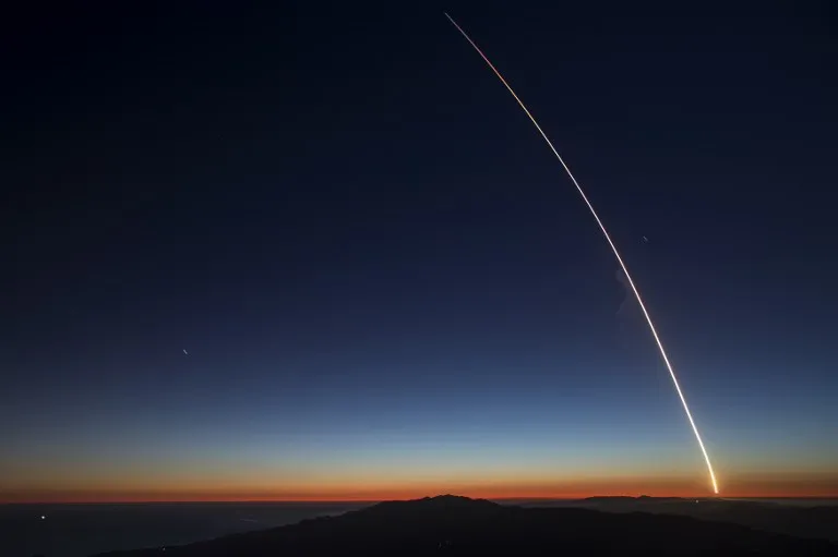 A Falcon 9 teve como missão transportar satélites argentinos até a órbita terrestre