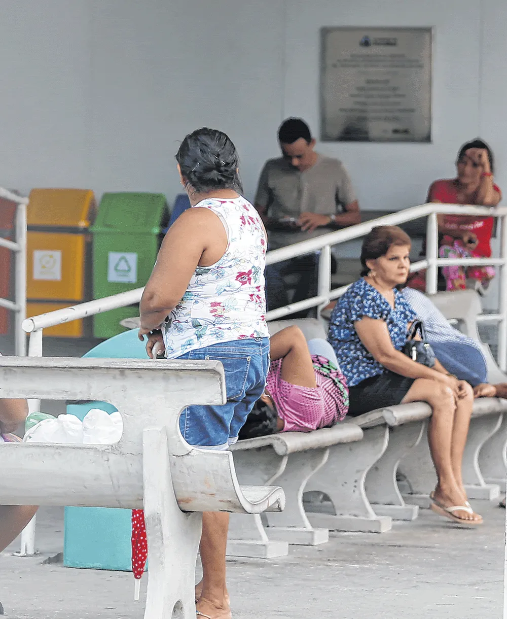 Na Upa do bairro Cristo Redentor, uma das mais movimentadas da cidade, pacientes aguardam atendimento médico