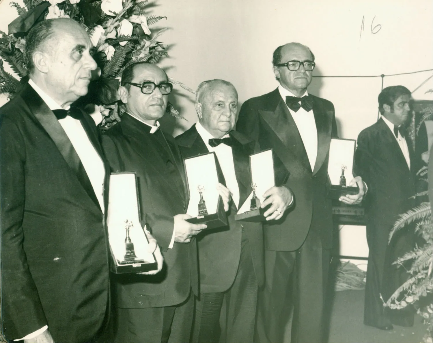 José Macêdo no ano de 1976 na premiação Sereia de Ouro