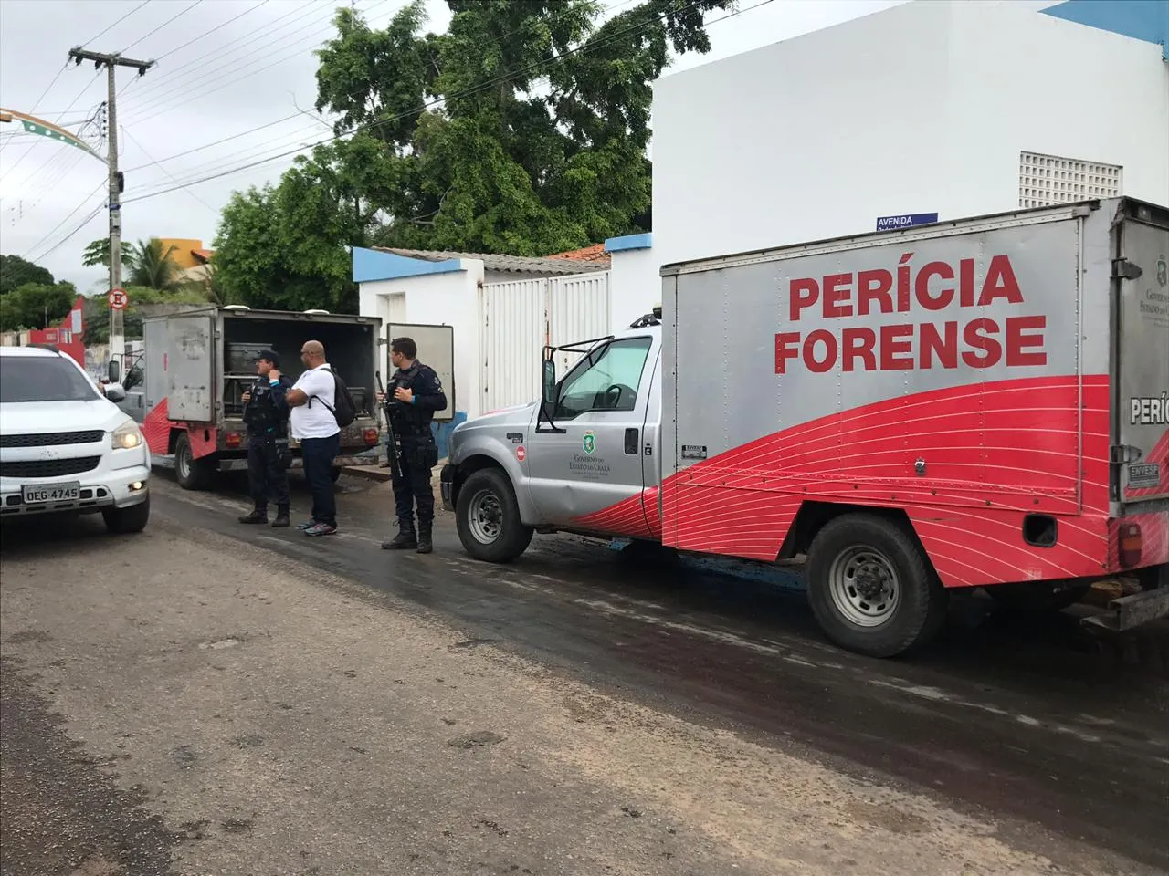 Ainda não há confirmação sobre a identidade dos mortos, nem se entre eles estão membros da quadrilha ou reféns