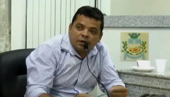 Bim Araújo, Antônio Fábio da Silva Araújo, é atualmente secretário municipal de articulação política e ex-vereador em Pacatuba