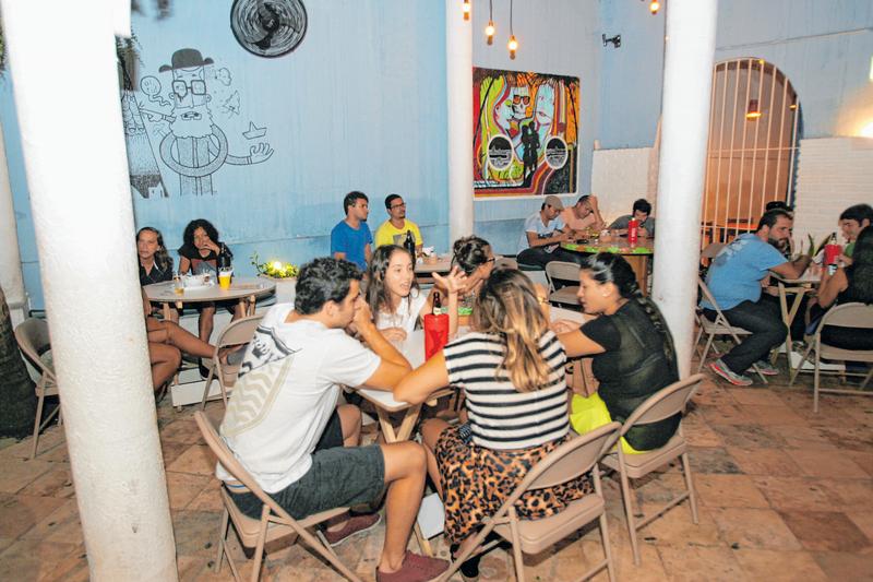 De casas tradicionais a bares descolados, colunista indica onde jogar sinuca  no Rio de Janeiro