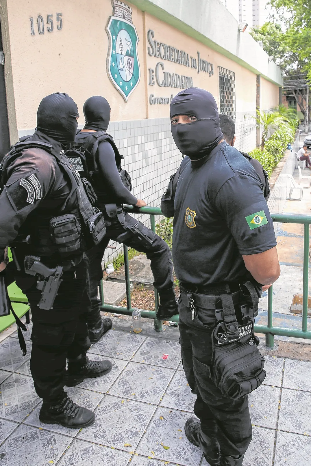 220 agentes penitenciários foram empossados e direcionados a presídios em Itaitinga