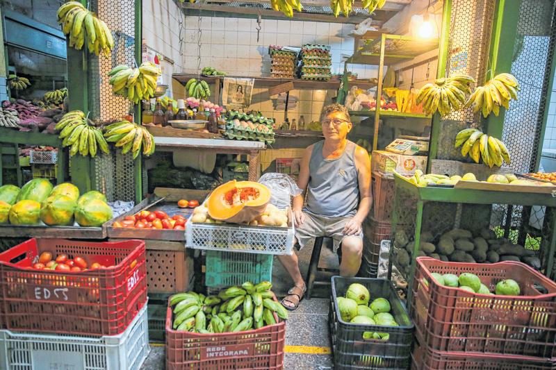 Mercado São Sebastião comércio e afetos