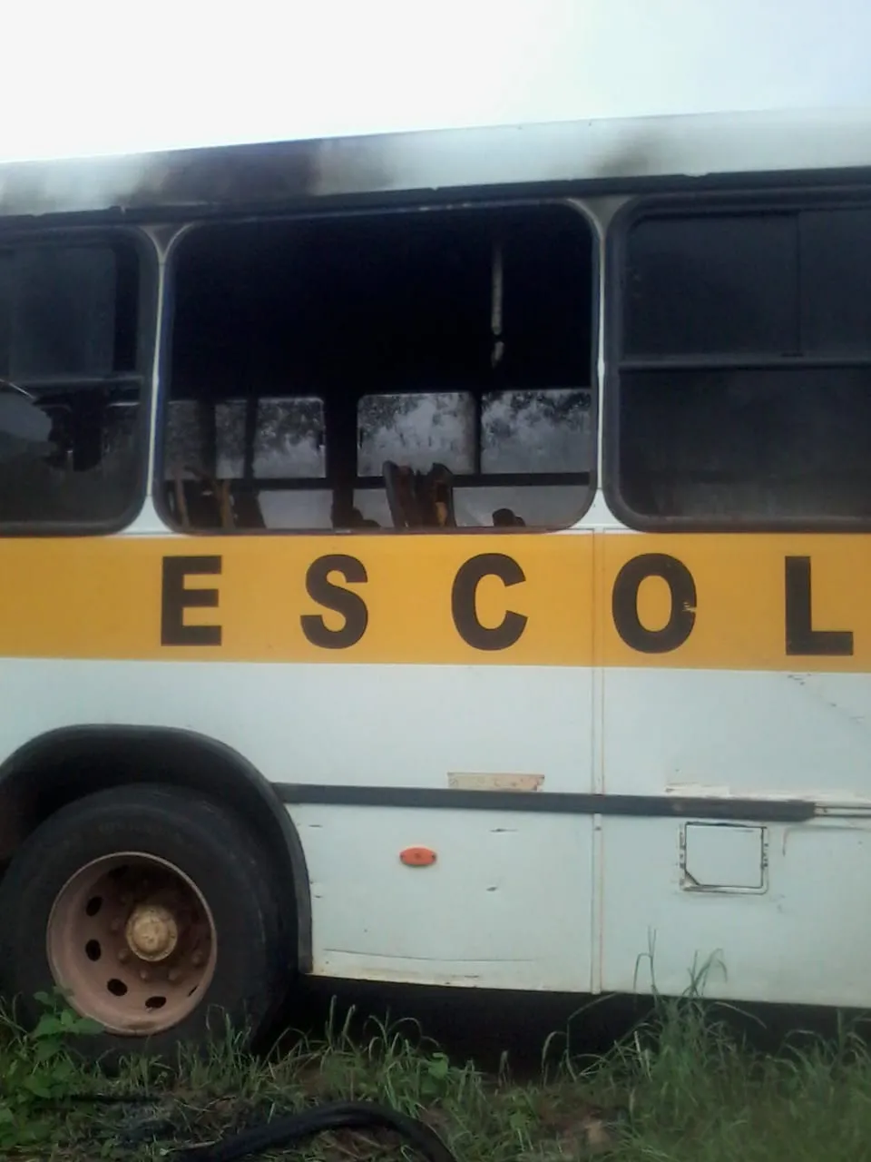Ônibus escolar foi atacado na localidade de Panam em Itarema