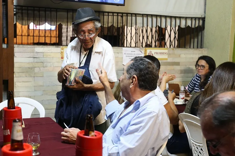 Centro, Aldeota e Parquelândia estão no roteiro que faz o cantor entre quarta-feira e domingo
