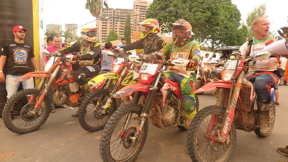 Competição de motos foi bem acirrada neste ano