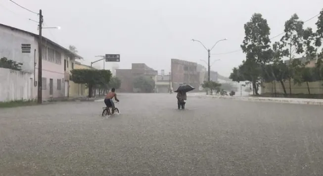 Para quinta, há fortes indícios de chuva mais intensa sobre o litoral cearense