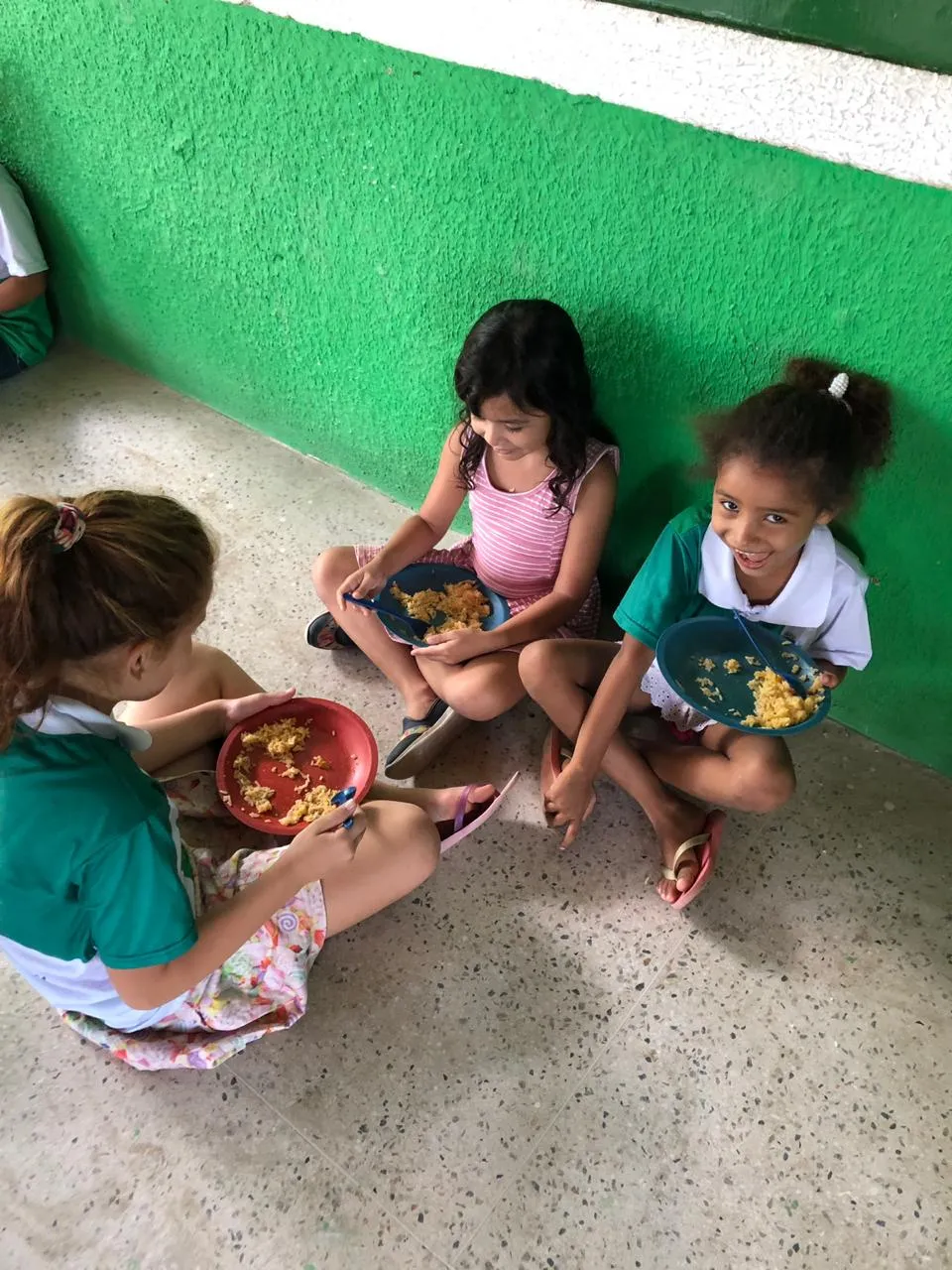 A Secretária de Educação garantiu que os alunos terão merenda escolar de qualidade a partir da próxima semana.