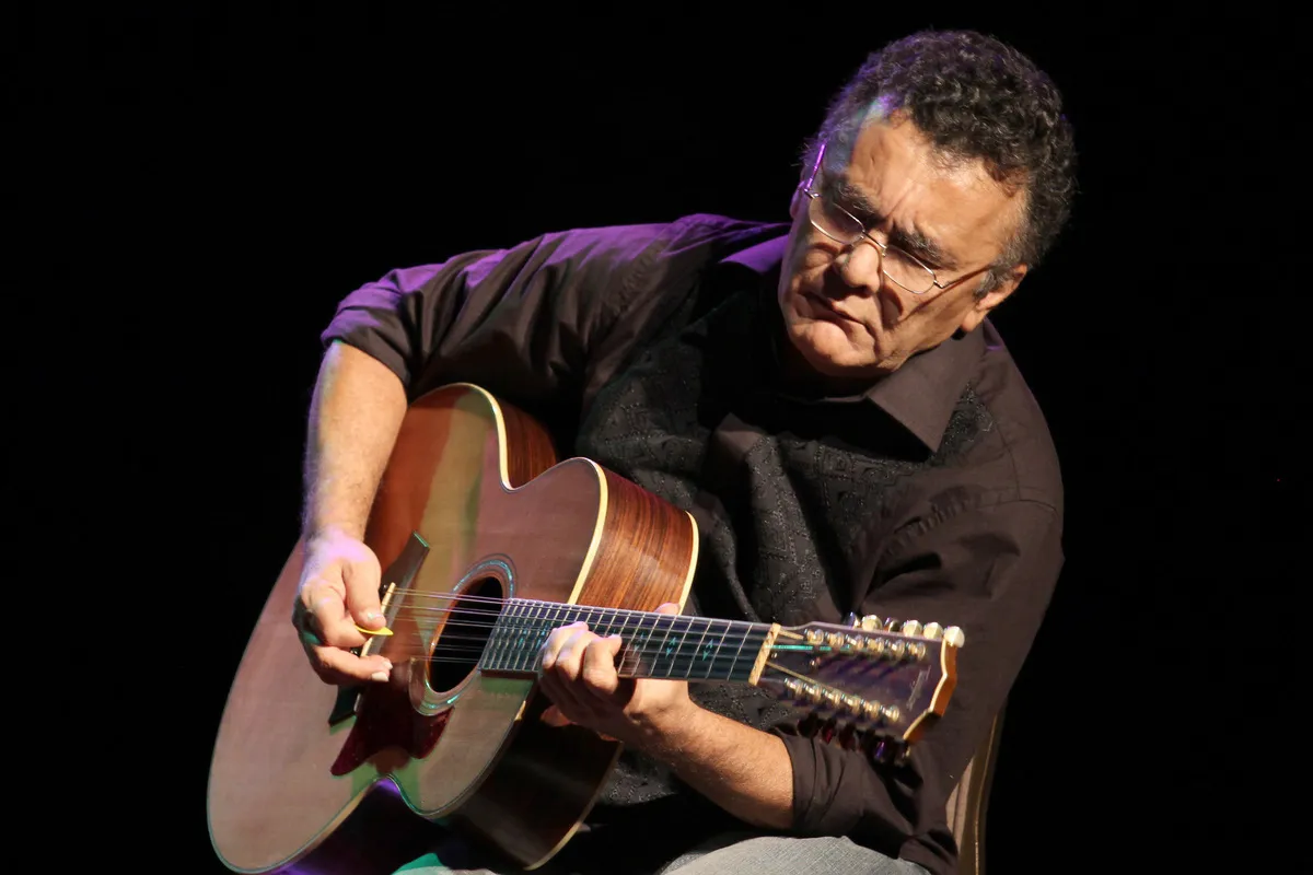 O violonista cearense Manassés Sousa se apresenta ao lado do conterrâneo Cristiano Pinho