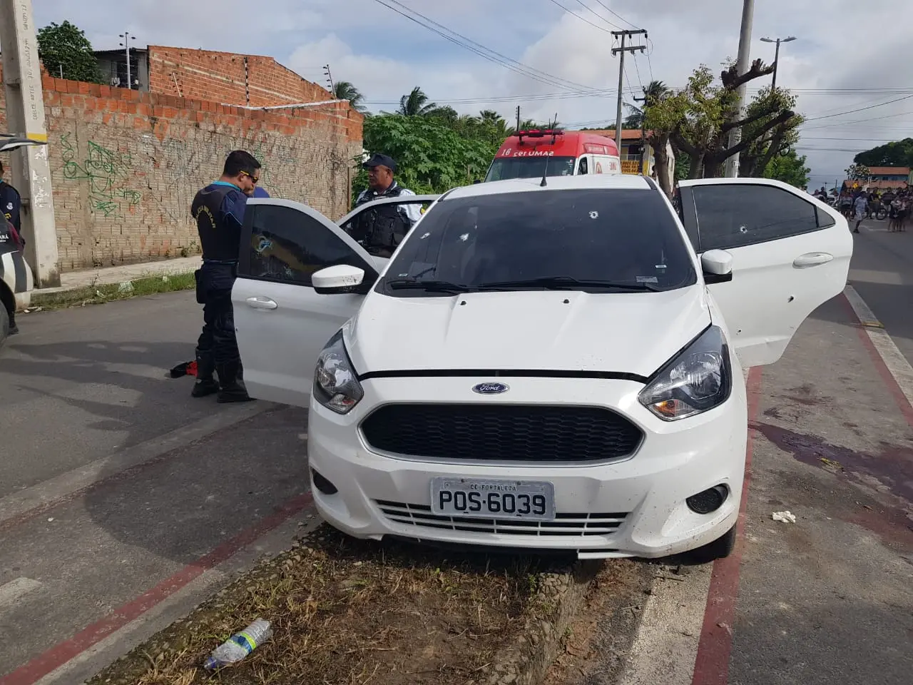 Imagem da notícia Cinco suspeitos são baleados após perseguição policial na Granja Lisboa
