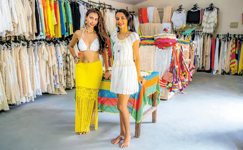Imagem da notícia Artesãs de Jericoacoara divulgam crochê cearense para o mundo