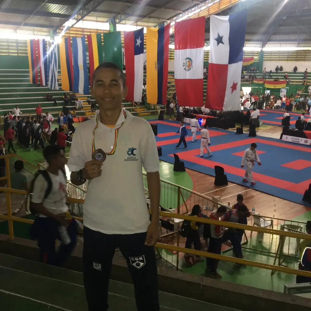 Imagem da notícia Cearense conquista medalha de bronze no Campeonato Sul-americano de Karatê