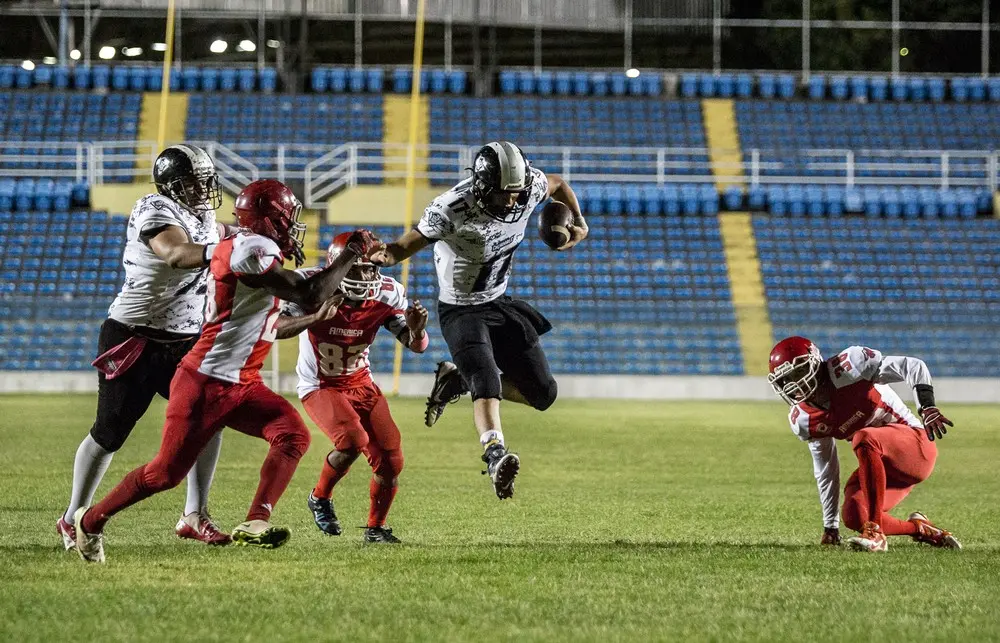 Imagem da notícia Ceará fecha acordo com Caçadores e terá equipe de futebol americano