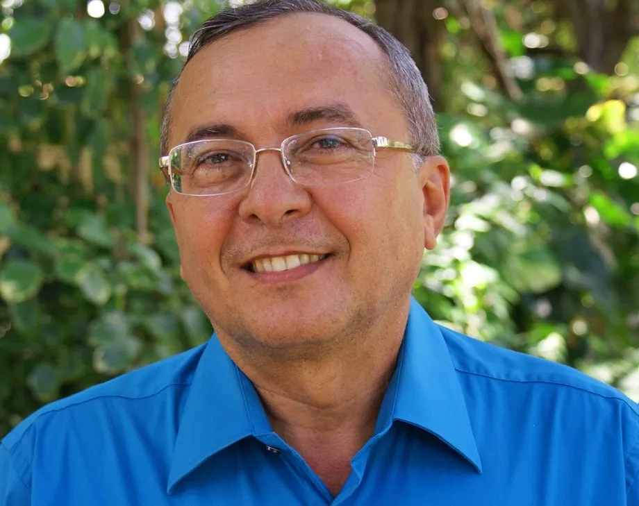 O médico Adalberto Barreto é pioneiro na metodologia de Terapia Comunitária Integrativa