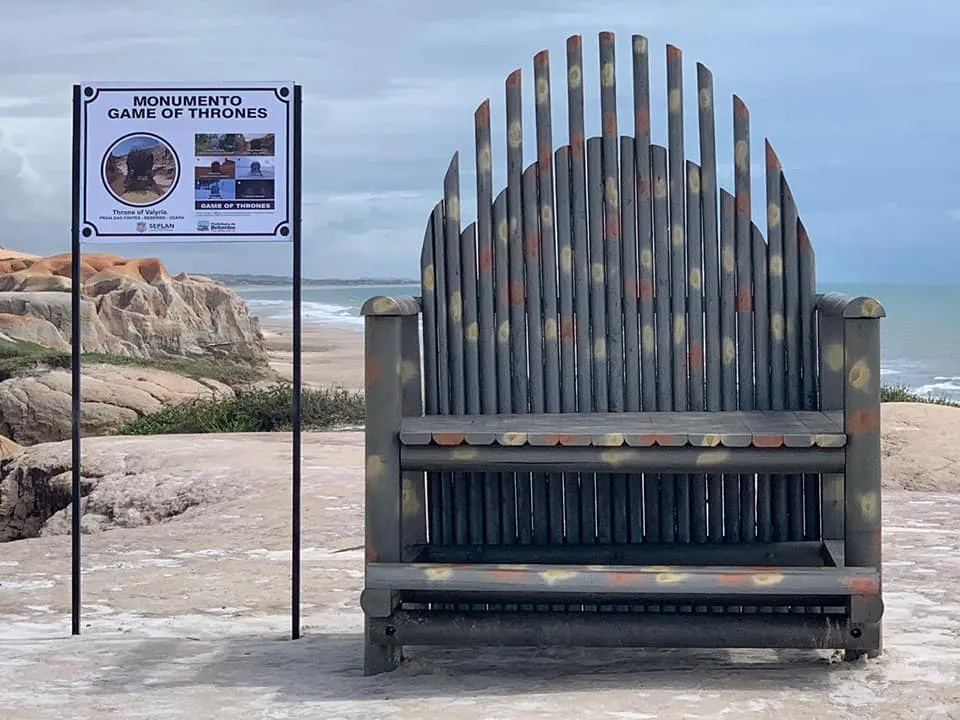 Monumento de Game of Thrones em Beberibe