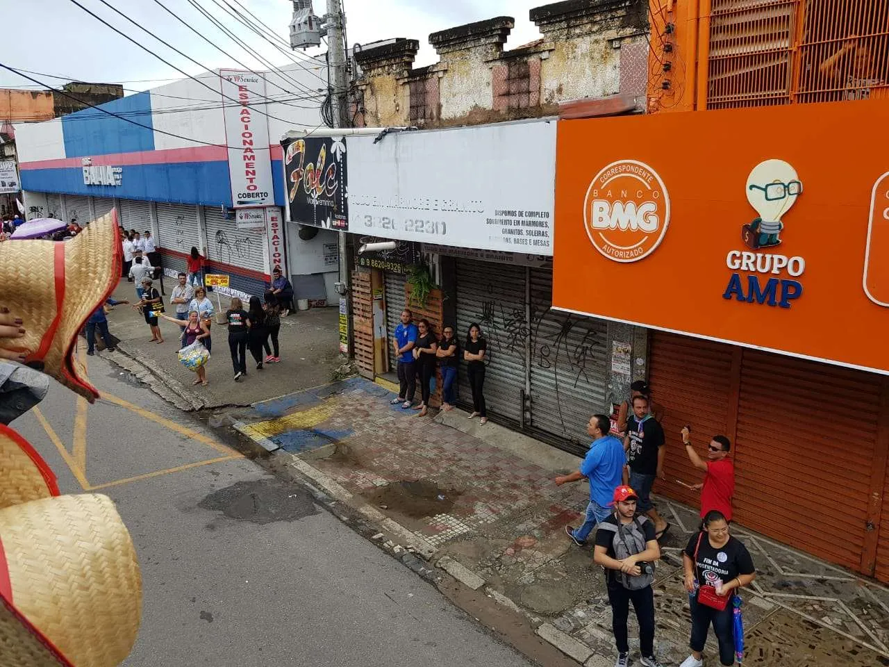 Comércio no Centro fechou durante a passeata