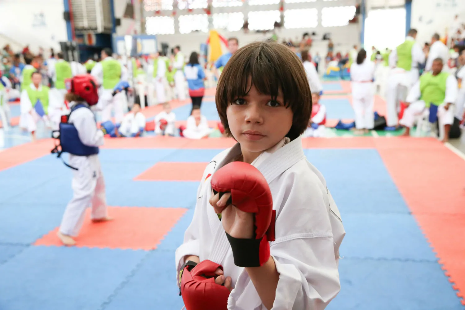 Antonio Iago Sousa, aos seus 9 anos, compete desde os 5 anos de idade, e é um dos alunos do Instituto Beatriz e Lauro Fiuza que participa do evento 