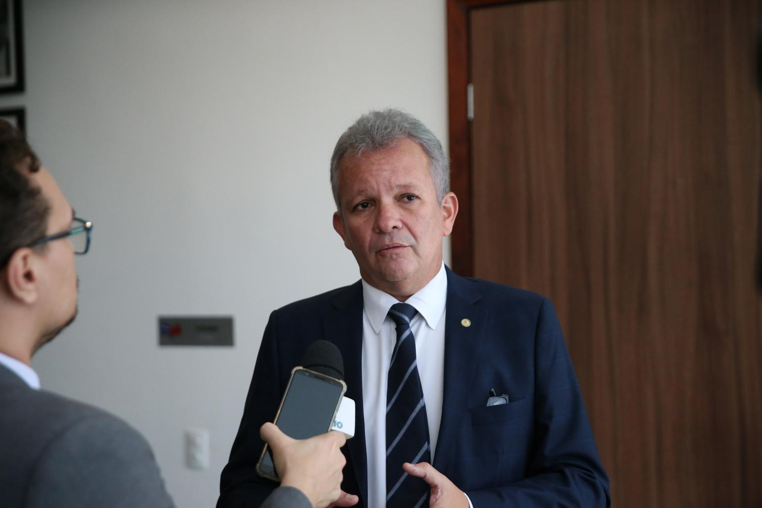 O que dizem os deputados do Ceará sobre a legalização do jogo do bicho -  PontoPoder - Diário do Nordeste