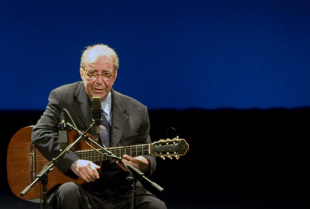 Fagner retorna a Natal e celebra 50 anos de carreira com show voz e violão