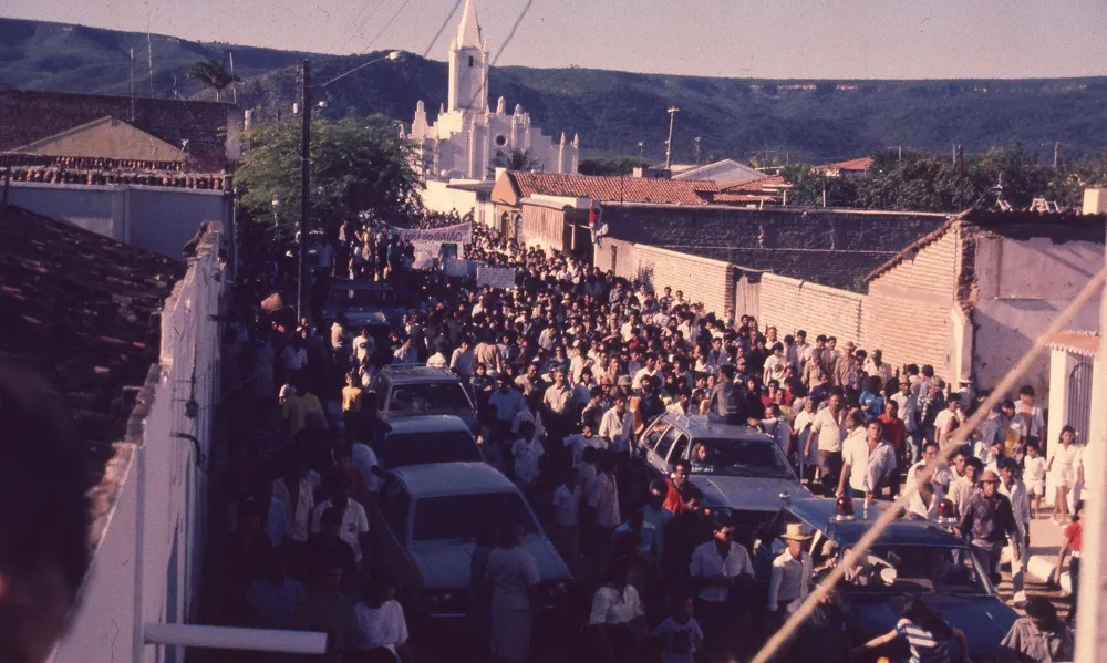 Fotografia do enterro de Luiz Gonzaga em Exu, sua cidade natal