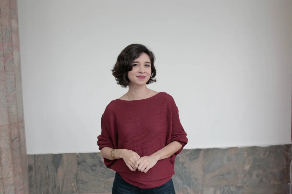 A também escritora e professora universitária Juliana Diniz integra o I Colóquio A Existência em Ruínas