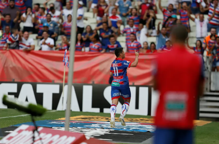 Osvaldo atuou ao lado de W.Paulista no comando do ataque e marcou seu 4º gol e 28 partidas com o Tricolor neste ano