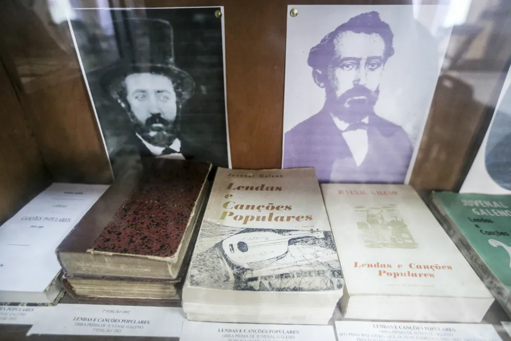 Juvenal Galeno, autor de 