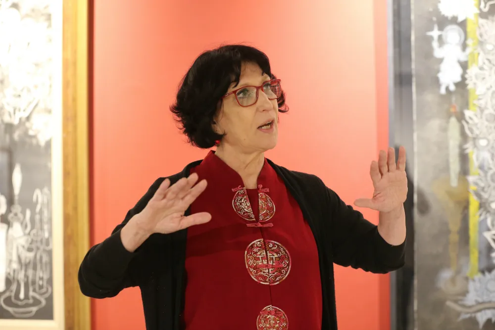 A curadora é uma das maiores referências no campo da curadoria de Artes Plásticas no Brasil