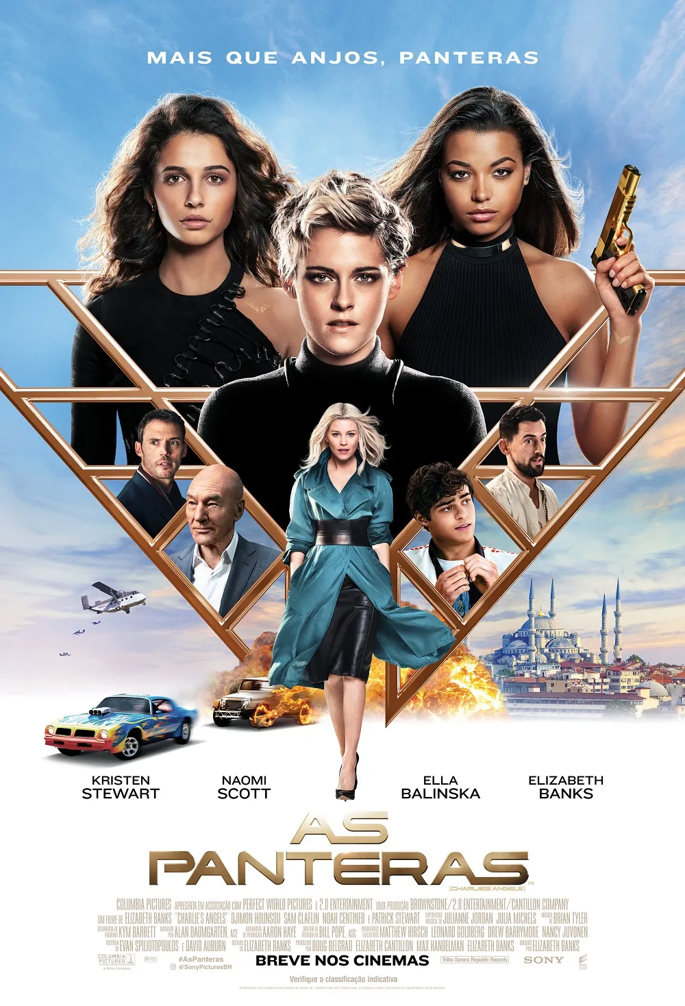 A imagem traz as protagonistas, interpretadas pelas atrizes Kristen Stewart, Naomi Scott e Ella Balinska