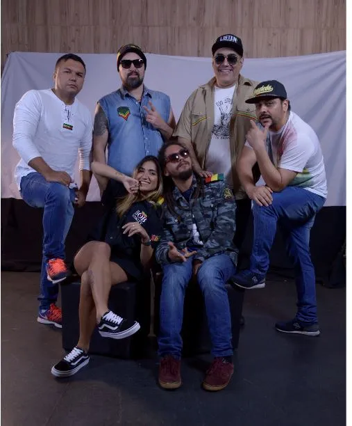 Nos primeiros anos de carreira, a banda chegou a se apresentar para públicos de 10 até 15 mil pessoas 